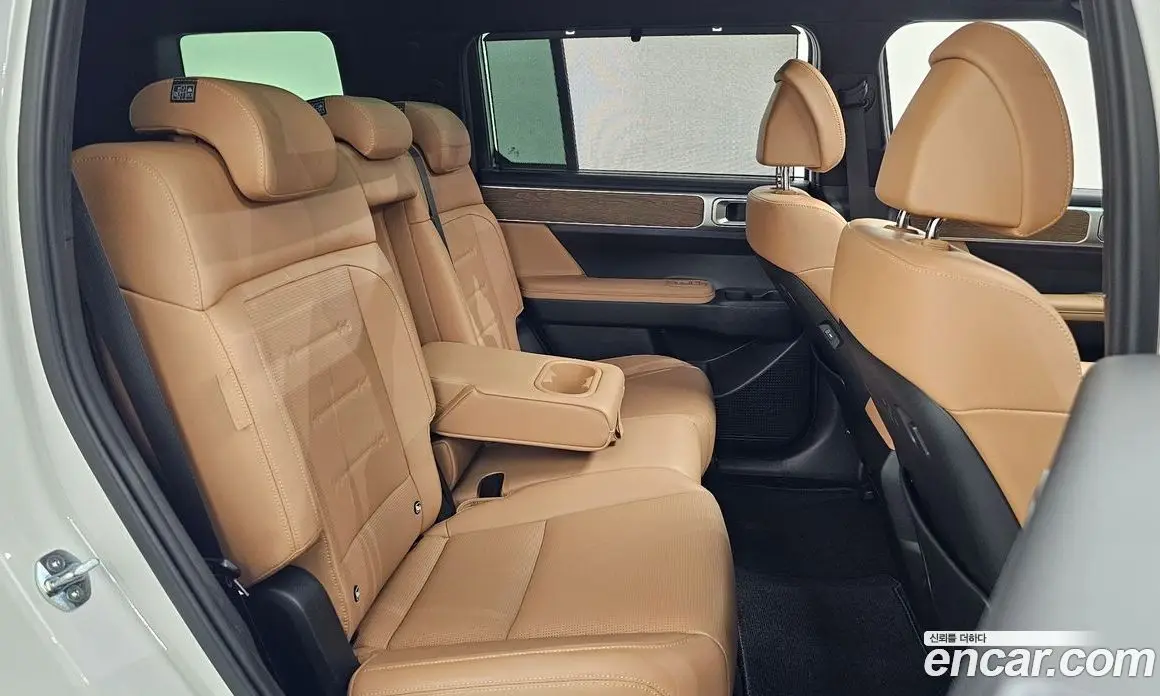 Hyundai Santa Fe 2023 2.5 автомат (гидро), фото 17