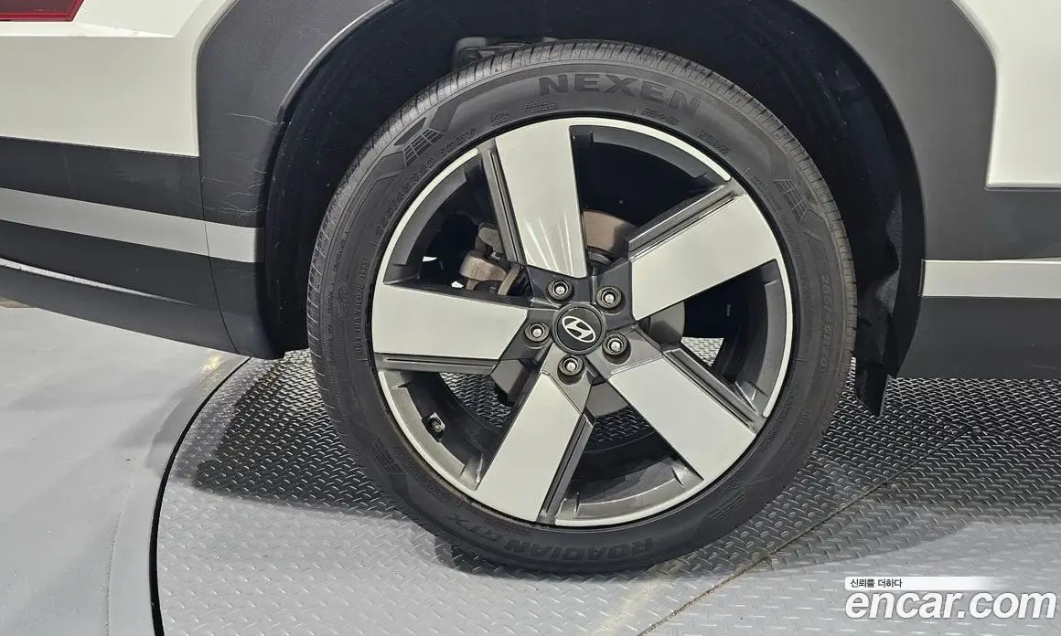 Hyundai Santa Fe 2023 2.5 автомат (гидро), фото 4