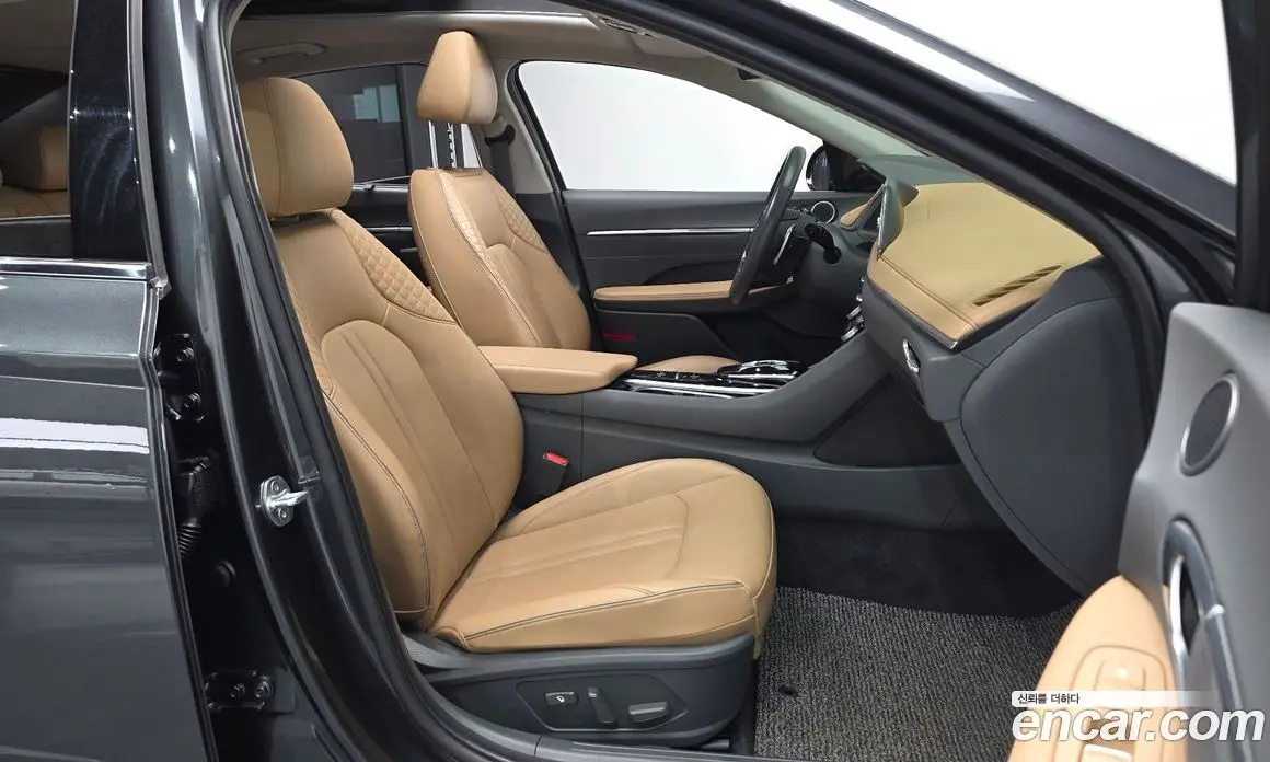 Hyundai Sonata 2020 2.0 автомат (гидро), фото 11