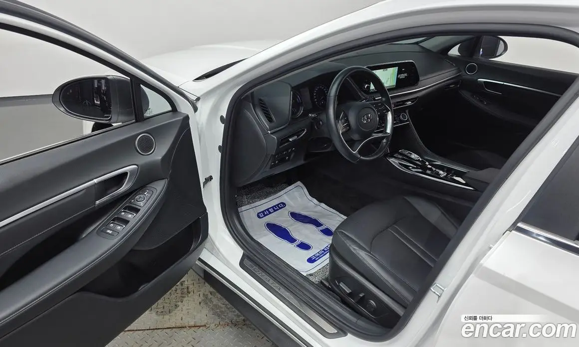 Hyundai Sonata 2021 2.0 автомат (гидро), фото 13