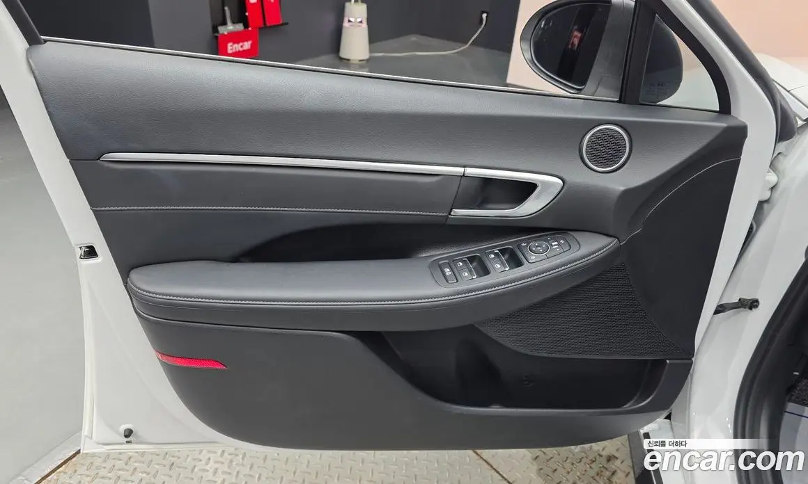 Hyundai Sonata 2021 2.0 автомат (гидро), фото 14