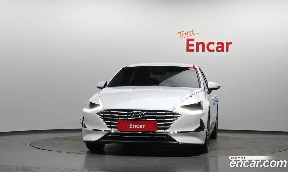 Hyundai Sonata 2021 2.0 автомат (гидро), фото 3