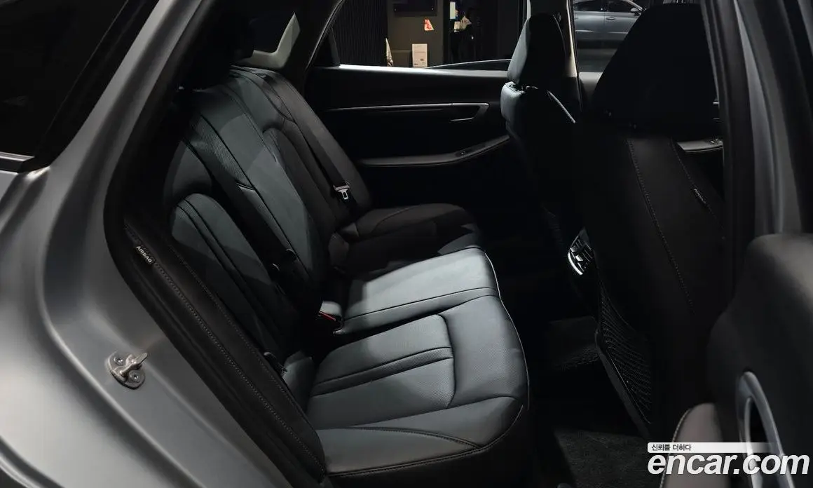 Hyundai Sonata 2024 1.6 автомат (гидро), фото 11