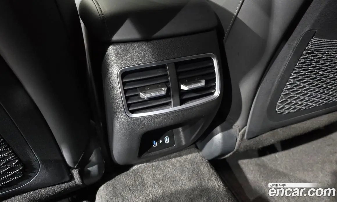 Hyundai Sonata 2024 1.6 автомат (гидро), фото 19