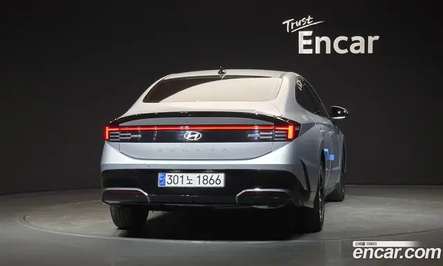 Hyundai Sonata 2024 1.6 автомат (гидро), миниатюра 4