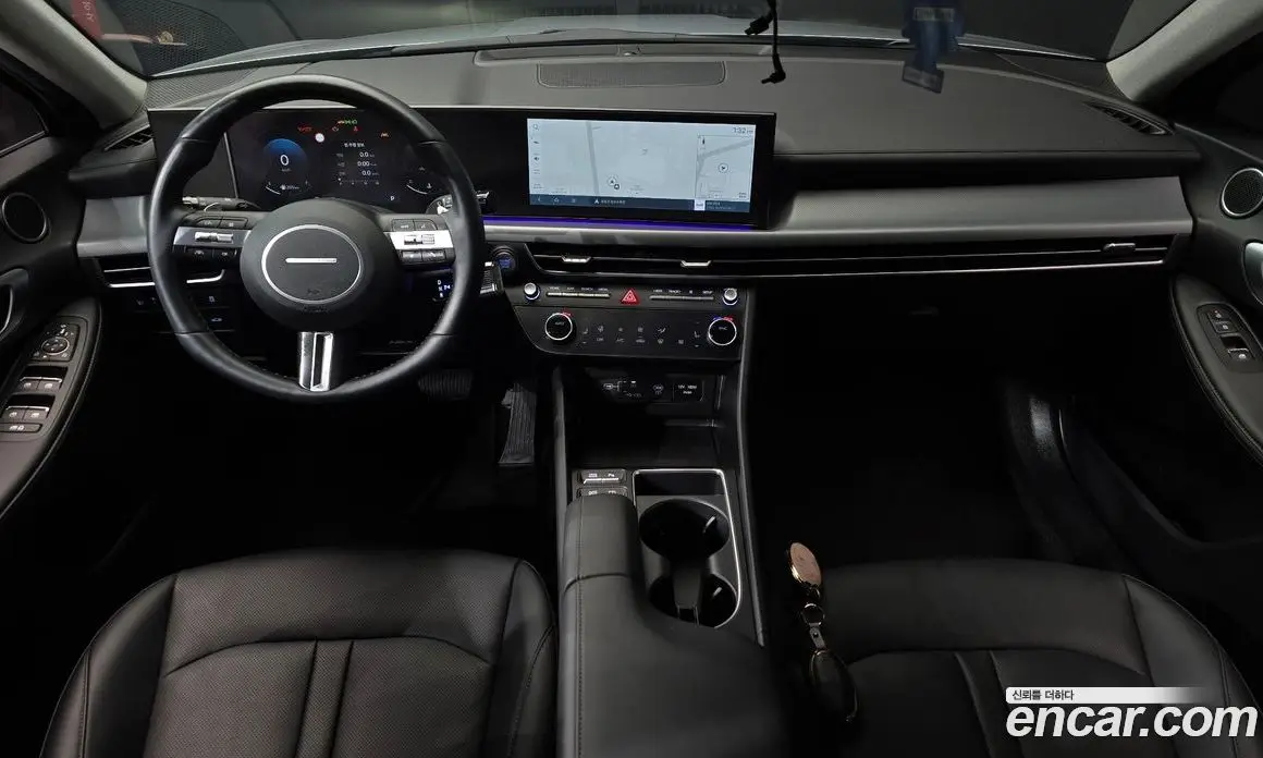 Hyundai Sonata 2024 1.6 автомат (гидро), фото 7