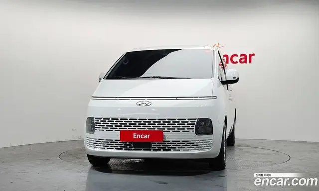 Hyundai Staria 2023 2.2 автомат (гидро), миниатюра 3