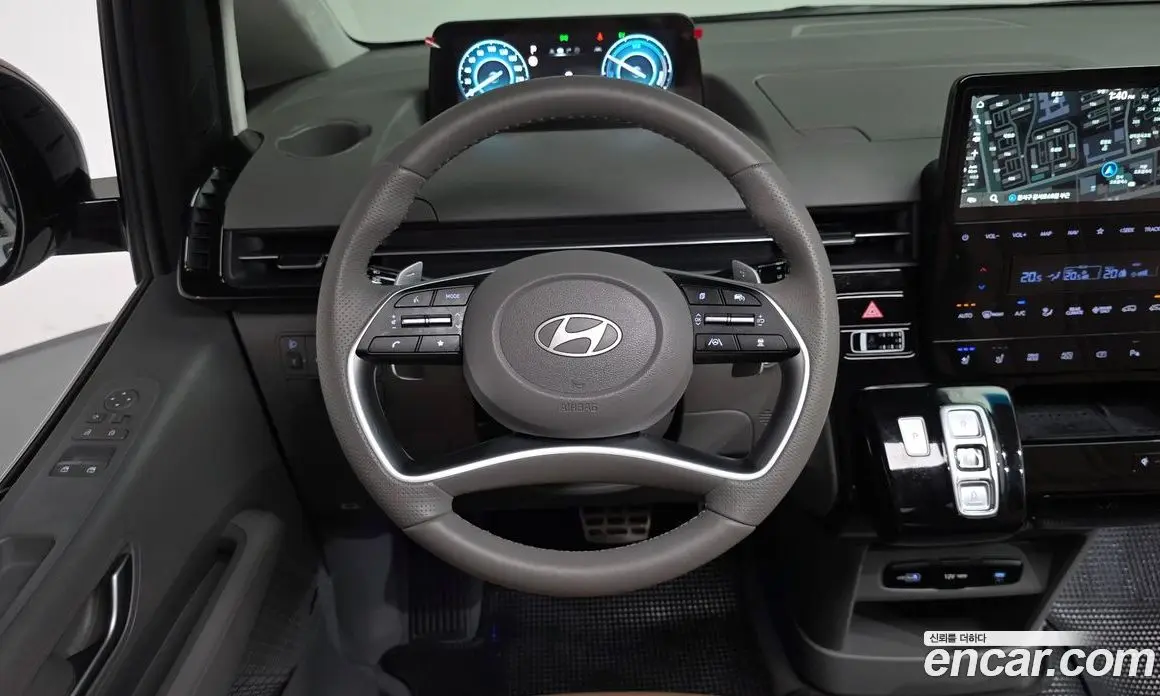 Hyundai Staria 2024 1.6 автомат (гидро), фото 17