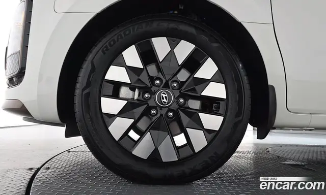 Hyundai Staria 2024 1.6 автомат (гидро), миниатюра 4