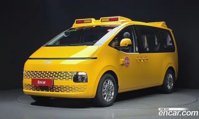 Hyundai Staria 2025 3.5 автомат (гидро), миниатюра 1