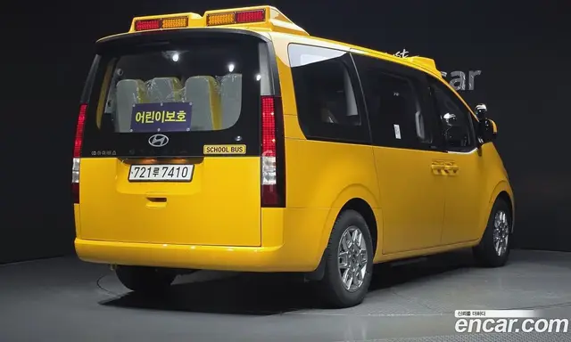 Hyundai Staria 2025 3.5 автомат (гидро), миниатюра 2