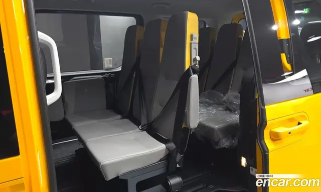 Hyundai Staria 2025 3.5 автомат (гидро), миниатюра 12