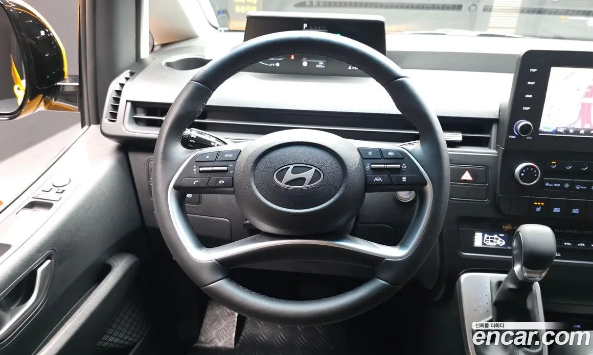 Hyundai Staria 2025 3.5 автомат (гидро), фото 14