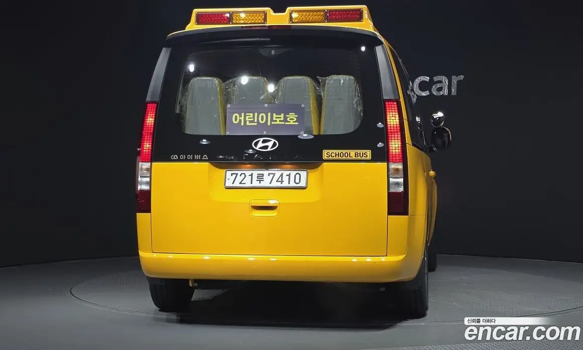 Hyundai Staria 2025 3.5 автомат (гидро), фото 4