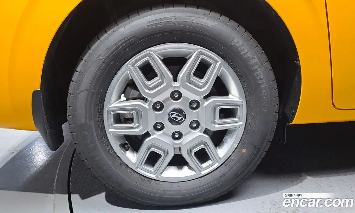 Hyundai Staria 2025 3.5 автомат (гидро), фото 5