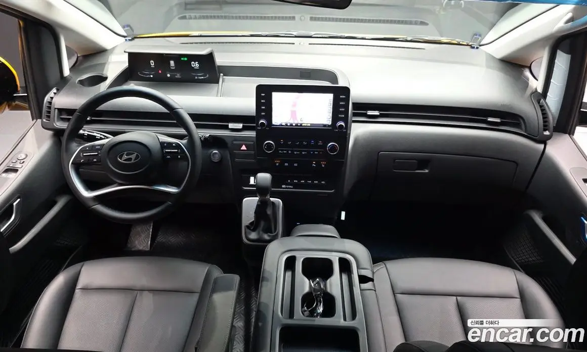 Hyundai Staria 2025 3.5 автомат (гидро), фото 7