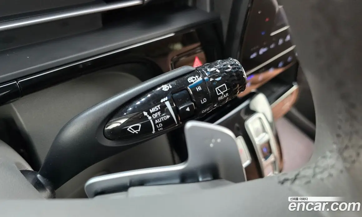Hyundai Staria 2025 2.2 автомат (гидро), фото 17