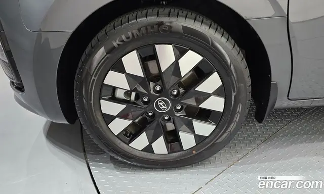 Hyundai Staria 2025 2.2 автомат (гидро), миниатюра 5