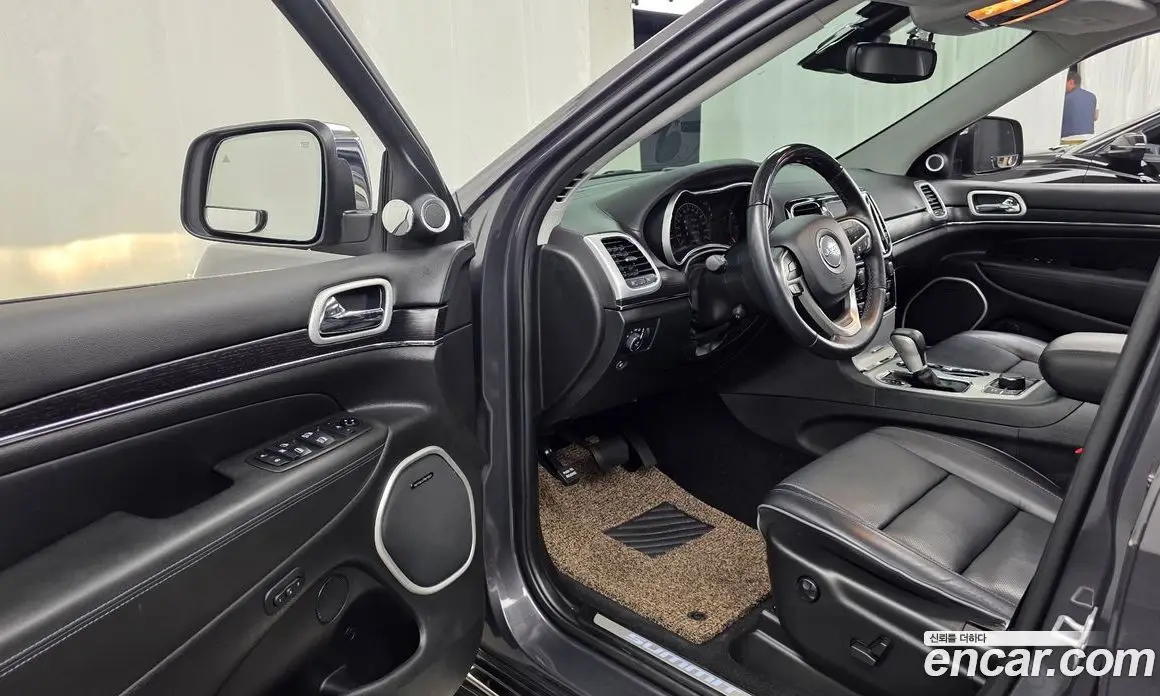 Jeep Cherokee 2021 3.6 автомат (гидро), фото 13
