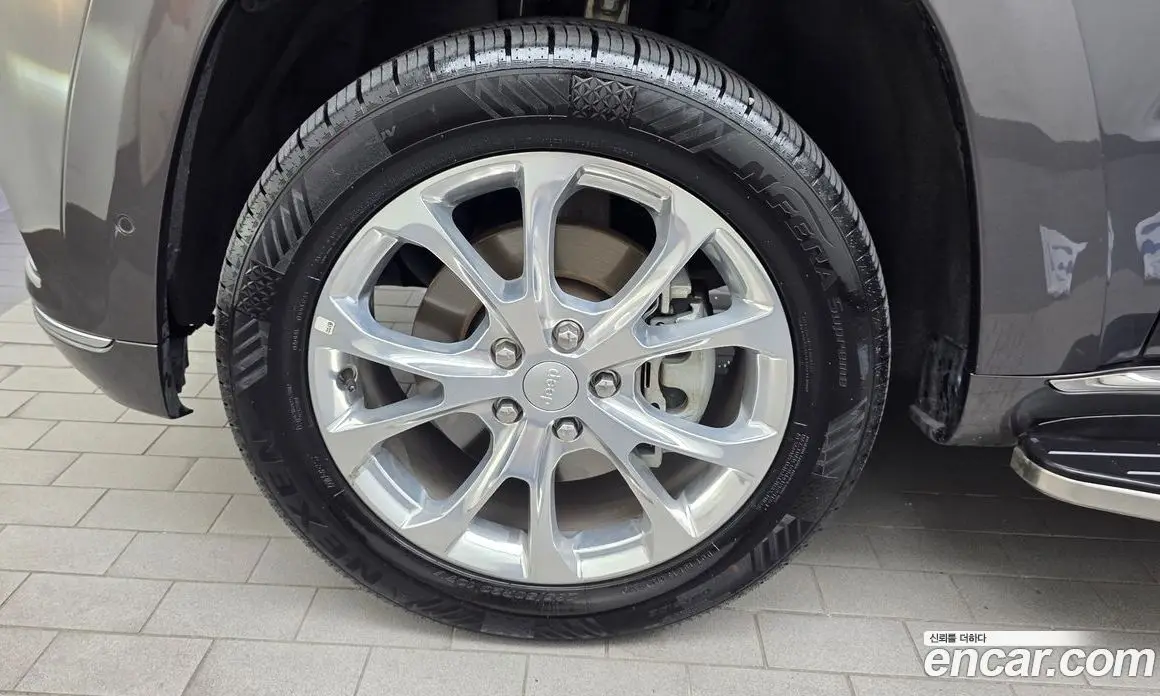 Jeep Cherokee 2021 3.6 автомат (гидро), фото 5