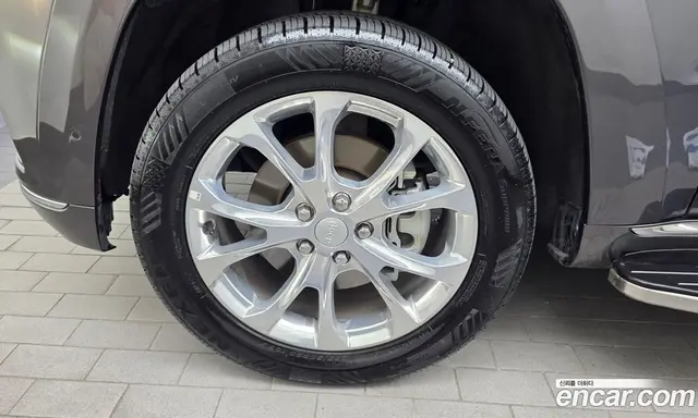 Jeep Cherokee 2021 3.6 автомат (гидро), миниатюра 5