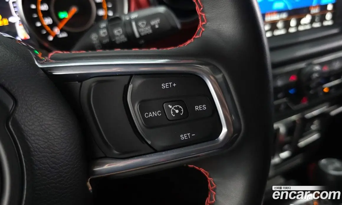 Jeep Wrangler 2023 2.0 автомат (гидро), фото 22