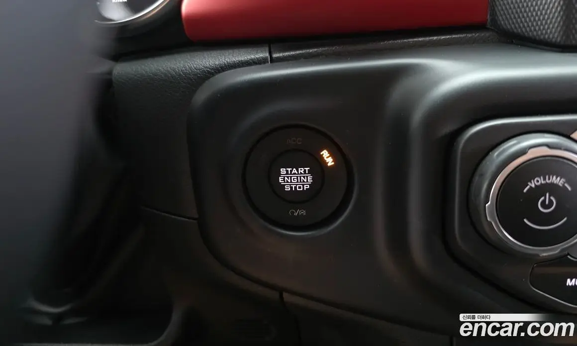 Jeep Wrangler 2023 2.0 автомат (гидро), фото 26