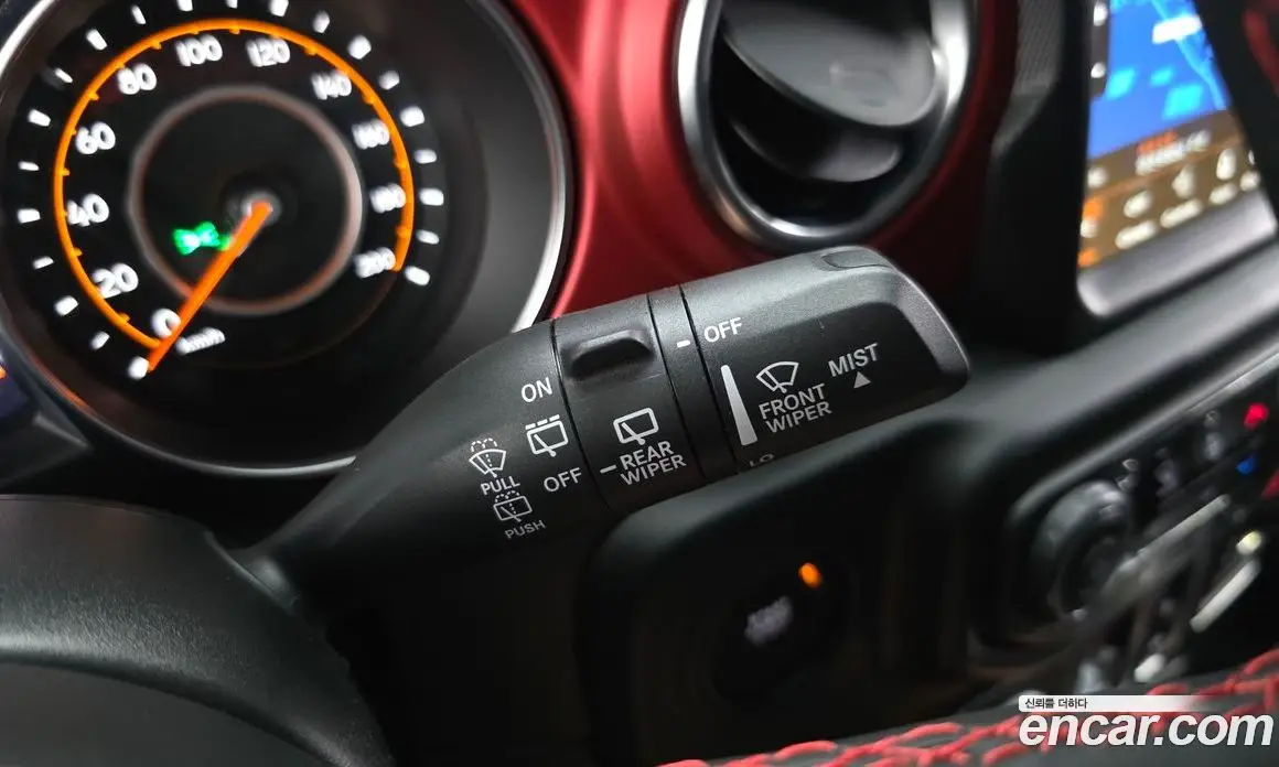 Jeep Wrangler 2023 2.0 автомат (гидро), фото 27
