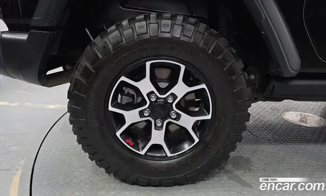 Jeep Wrangler 2023 2.0 автомат (гидро), миниатюра 4