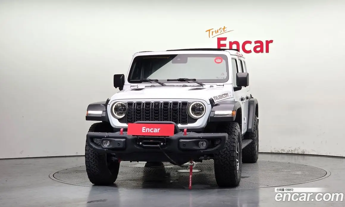 Jeep Wrangler 2024 2.0 автомат (гидро), фото 3