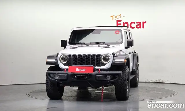Jeep Wrangler 2024 2.0 автомат (гидро), миниатюра 3