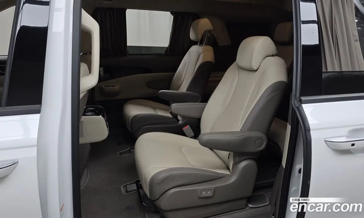 Kia Carnival 2024 3.5 автомат (гидро), фото 16