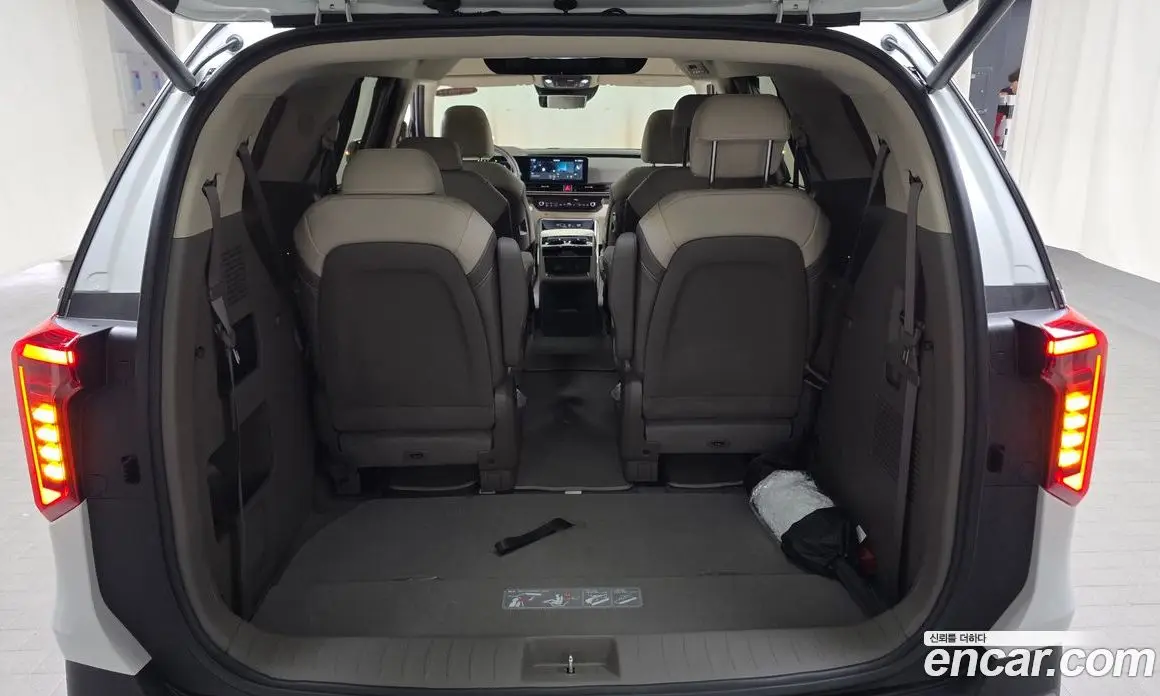 Kia Carnival 2024 3.5 автомат (гидро), фото 22