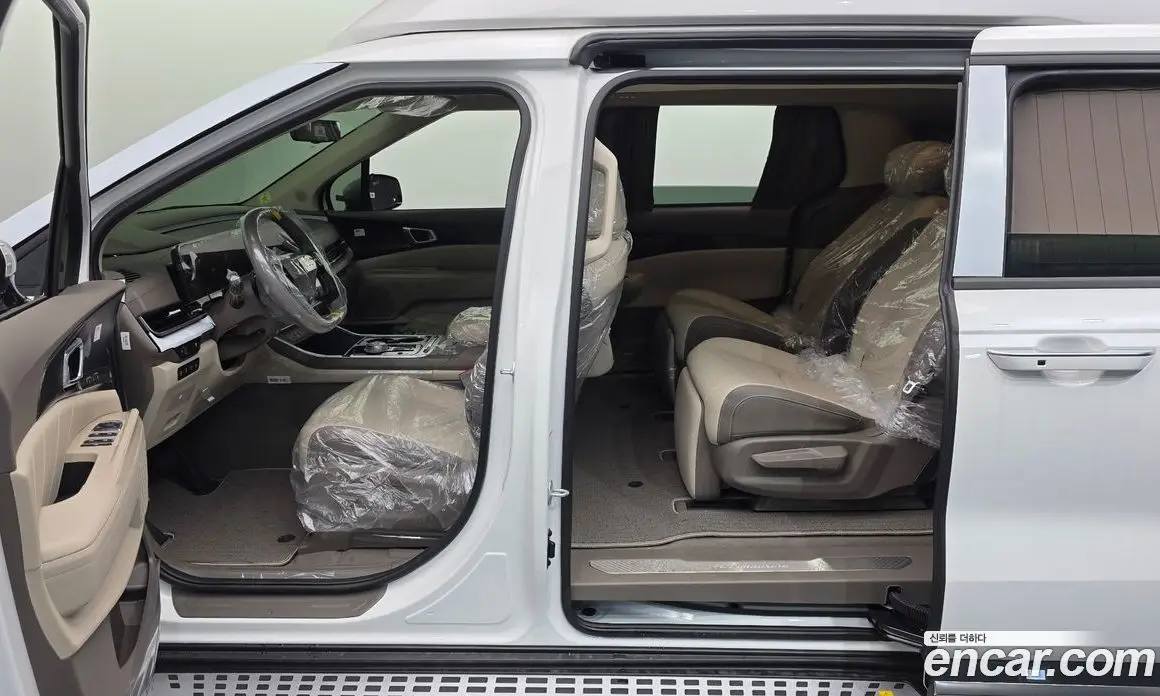 Kia Carnival 2026 1.6 автомат (гидро), фото 21