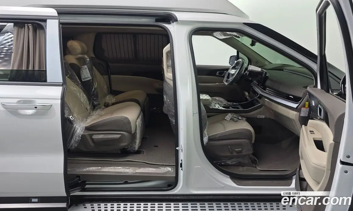 Kia Carnival 2026 1.6 автомат (гидро), фото 30