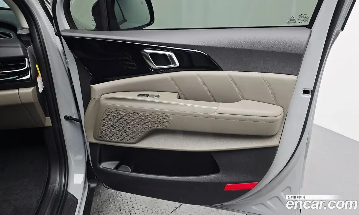 Kia Carnival 2026 1.6 автомат (гидро), фото 15