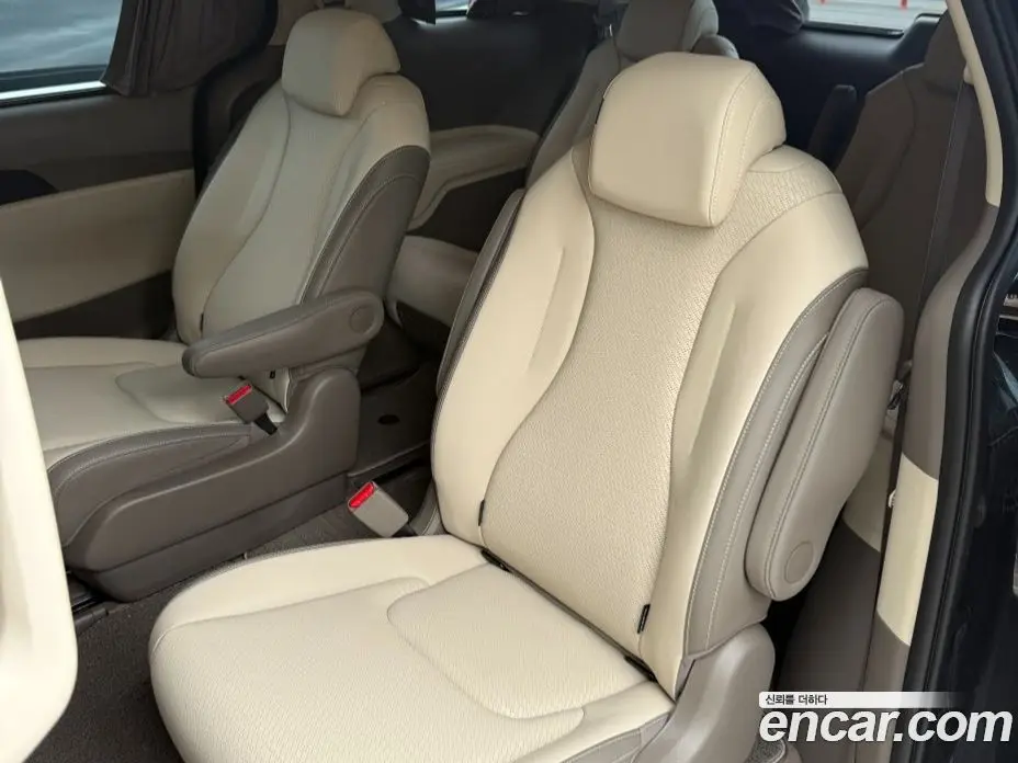 Kia Carnival 2026 1.6 автомат (гидро), фото 8
