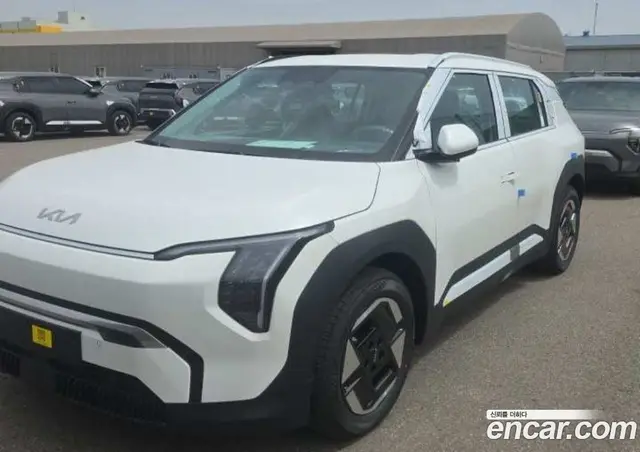 Kia EV3 2026 1.0 автомат (гидро), миниатюра 2