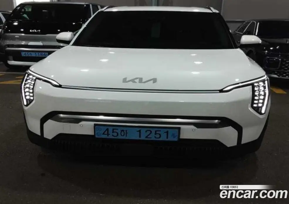 Kia EV3 2026 1.0 автомат (гидро), фото 13