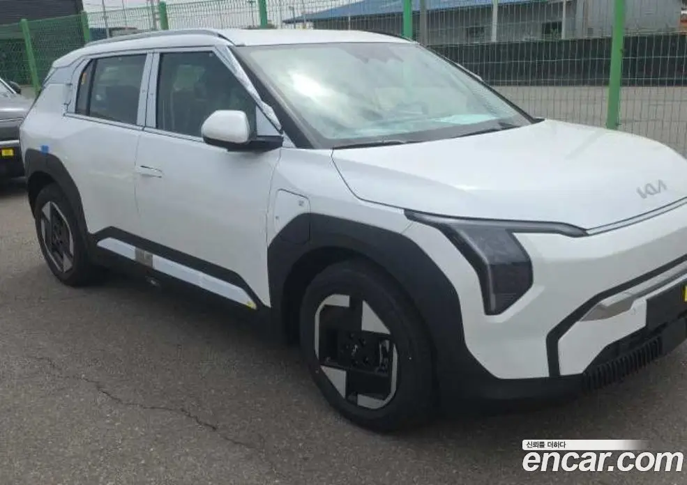 Kia EV3 2026 1.0 автомат (гидро), фото 8