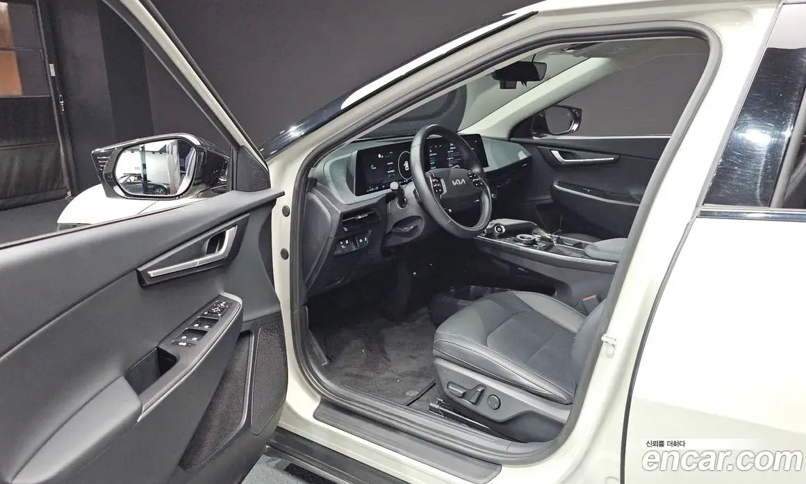 Kia EV6 2023 0.1 автомат (гидро), фото 13