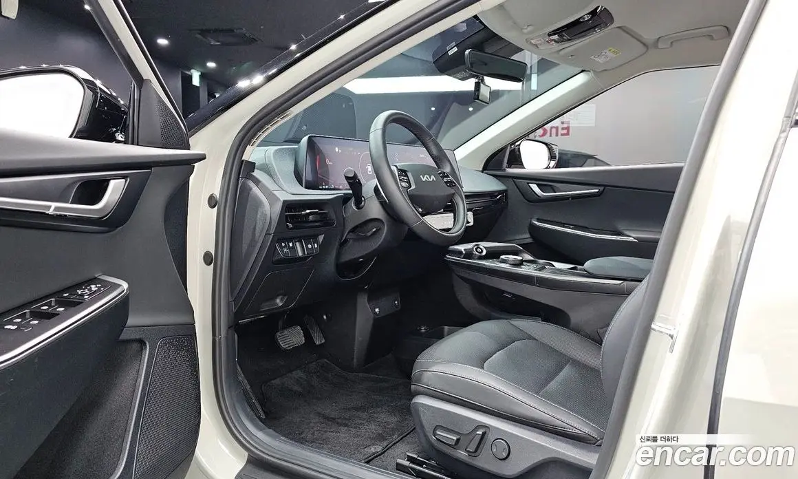 Kia EV6 2023 0.1 автомат (гидро), фото 13