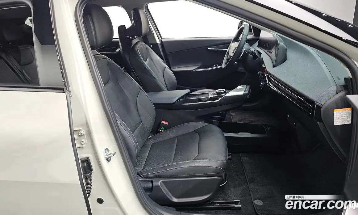Kia EV6 2023 0.1 автомат (гидро), фото 16