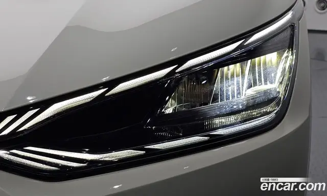 Kia EV6 2023 0.1 автомат (гидро), миниатюра 8