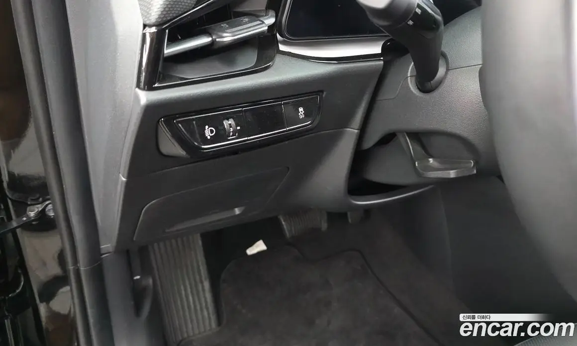 Kia Niro 2023 0.2 автомат (гидро), фото 17