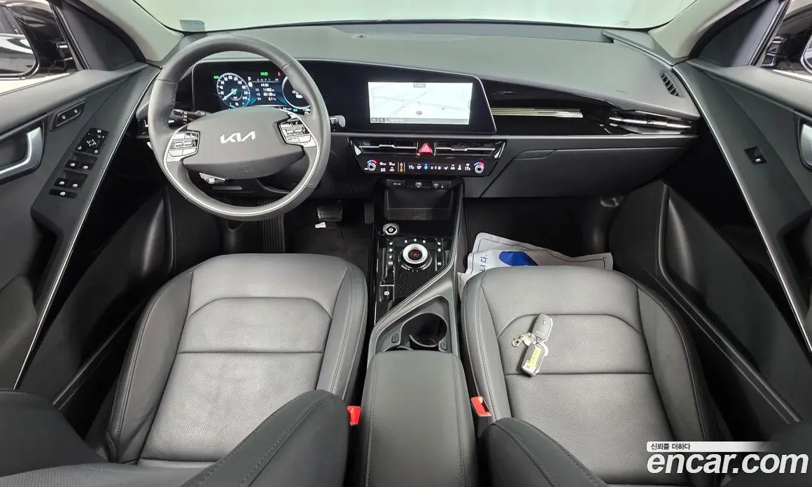 Kia Niro 2023 0.2 автомат (гидро), фото 7