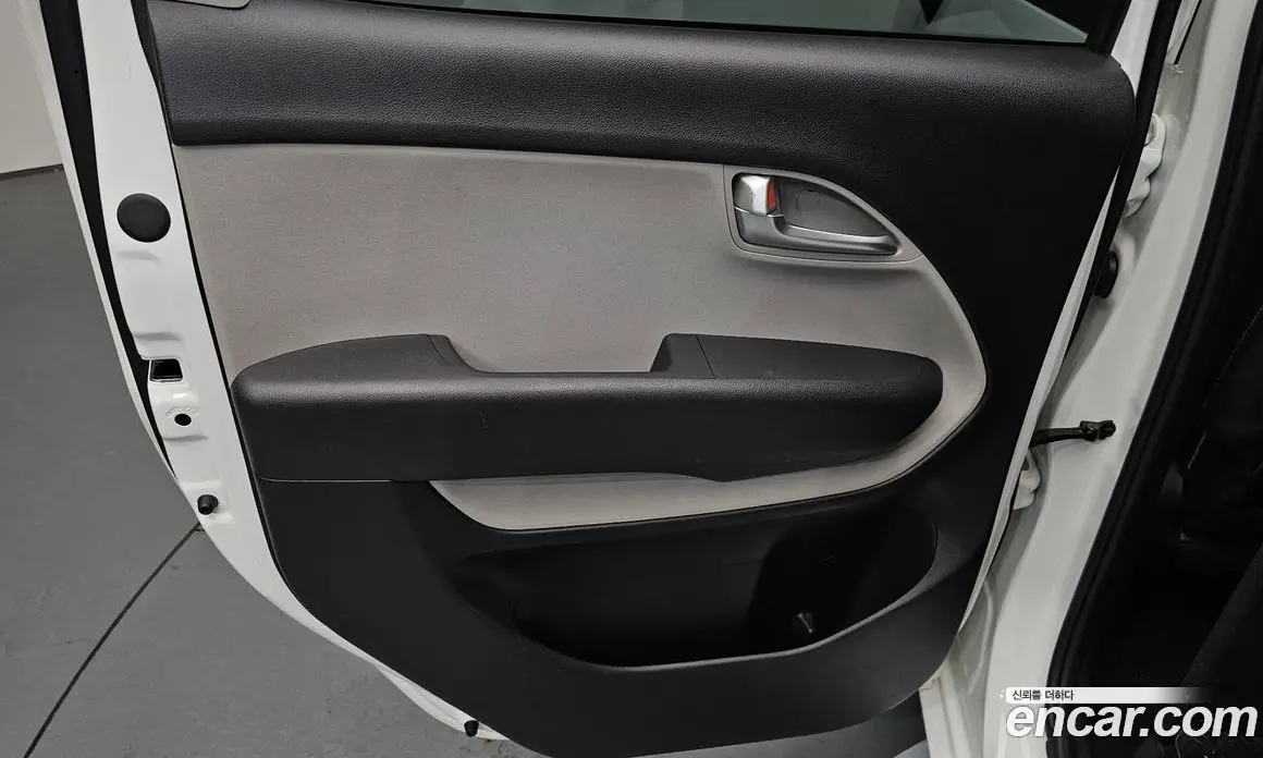 Kia Ray 2024 0.1 автомат (гидро), фото 14