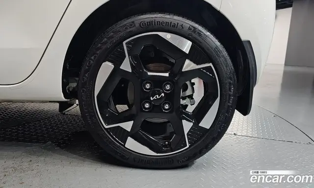 Kia Ray 2024 0.1 автомат (гидро), миниатюра 6