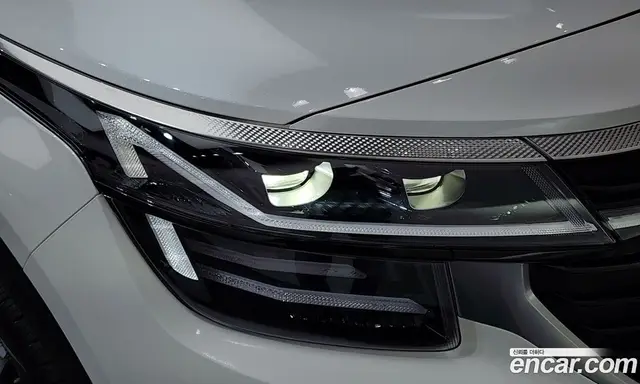 Kia Seltos 2025 1.6 автомат (гидро), миниатюра 8