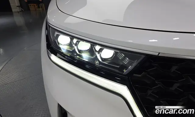 Kia Sorento 2022 2.2 автомат (гидро), миниатюра 8